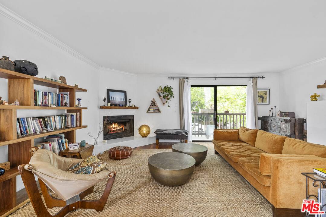 2412   Ocean Ave 2BR Marina Del Rey La