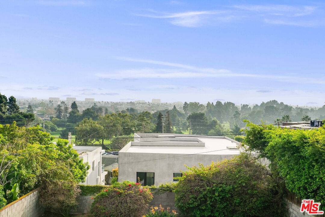 1770   Bryn Mawr Ave 2BR Santa Monica La