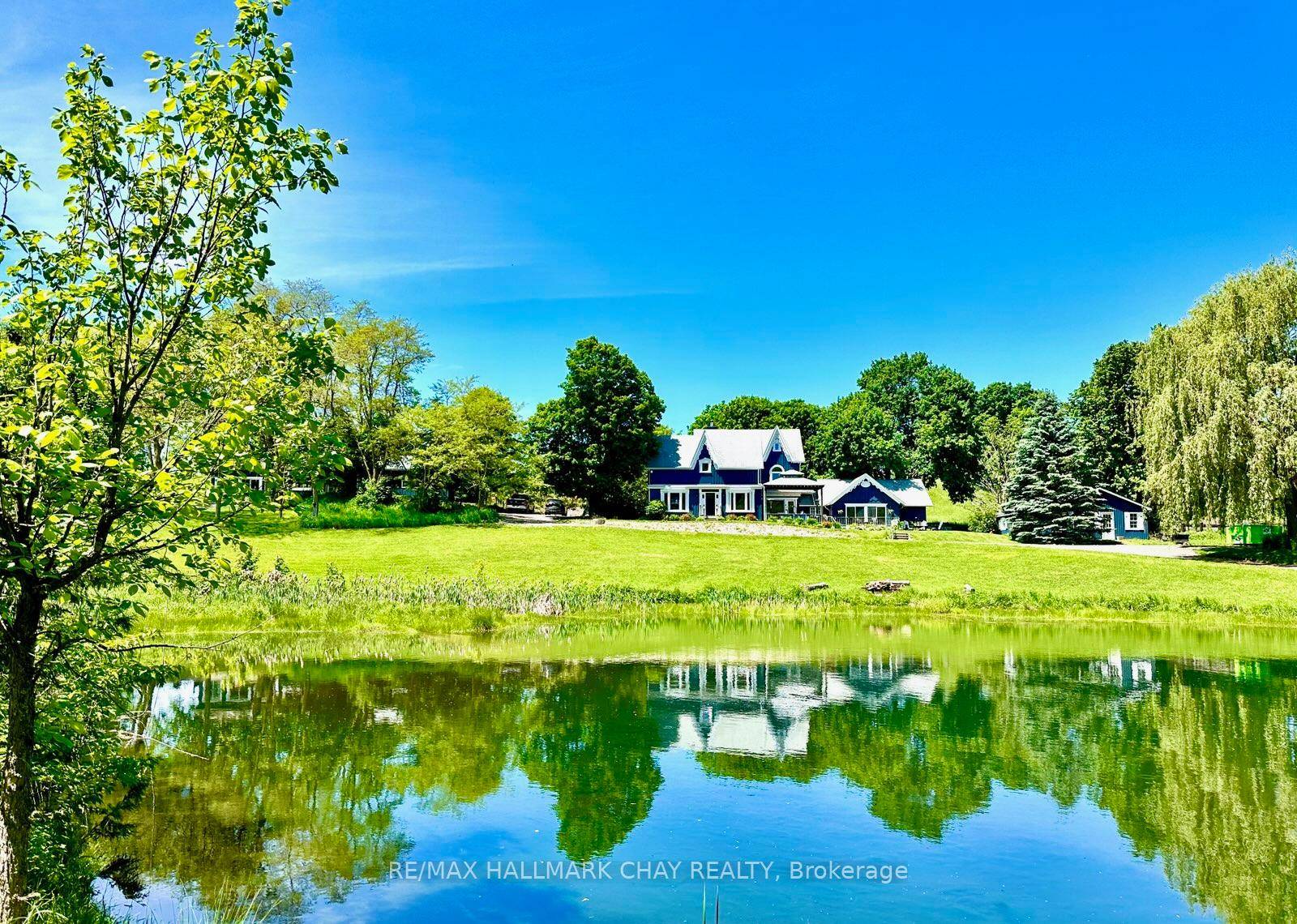 Nestled in the tranquil rolling hills of Mulmur, Heavenon5th is a true luxury estate that offers the perfect blend of privacy, serenity, and an exceptional space for entertaining family and ...