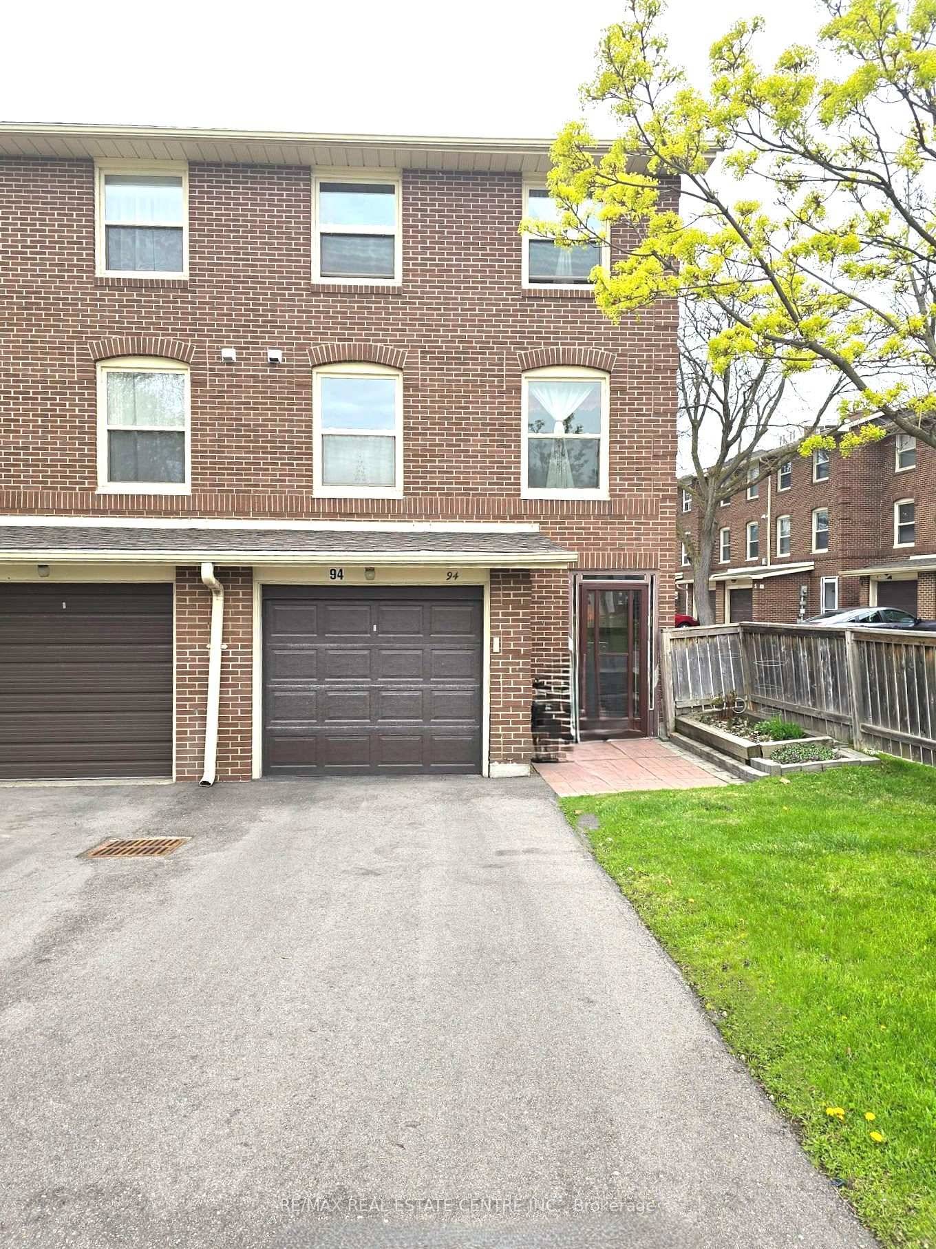Attention First Time Buyers, Rarely Offered 1116 SQFT.