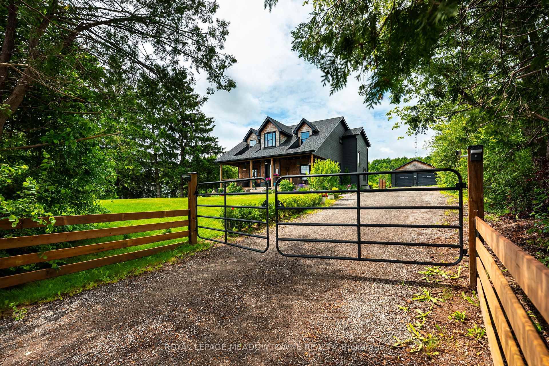 Modern Farmhouse Retreat Surrounded by Nature Nestled between the Silver Creek and Terra Cotta Conservation Areas, this custom built 2019 modern farmhouse offers the perfect country retreatjust 10 minutes from ...
