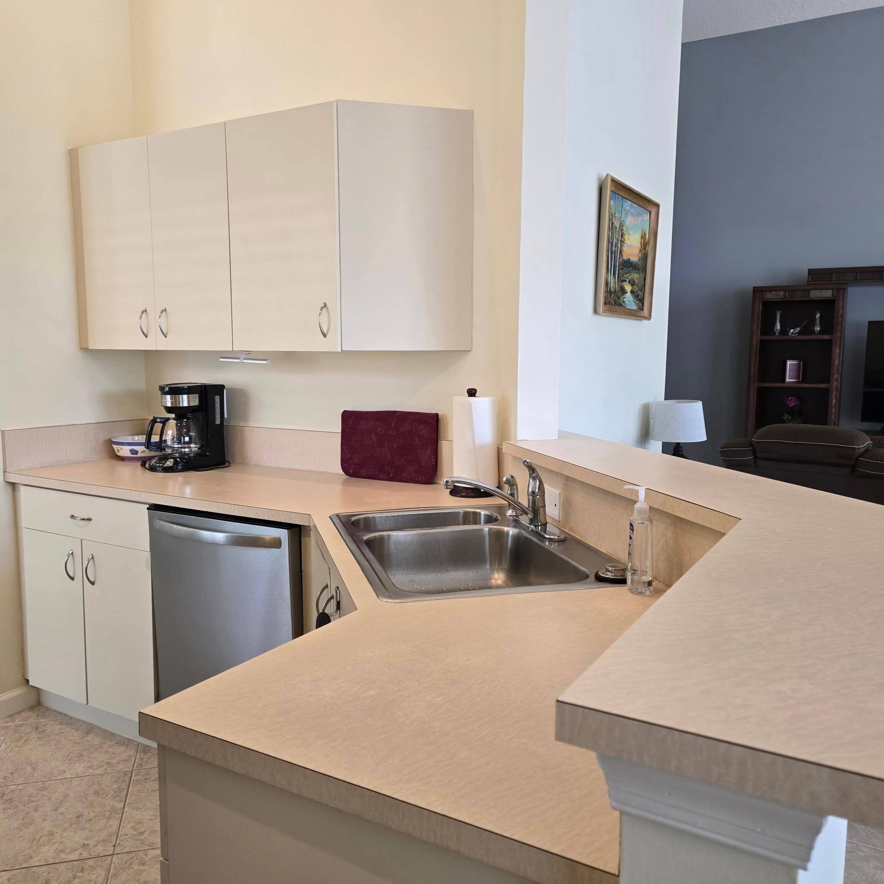 Fabulous Magnolia Lakes home with no CDD and all ages welcome.
