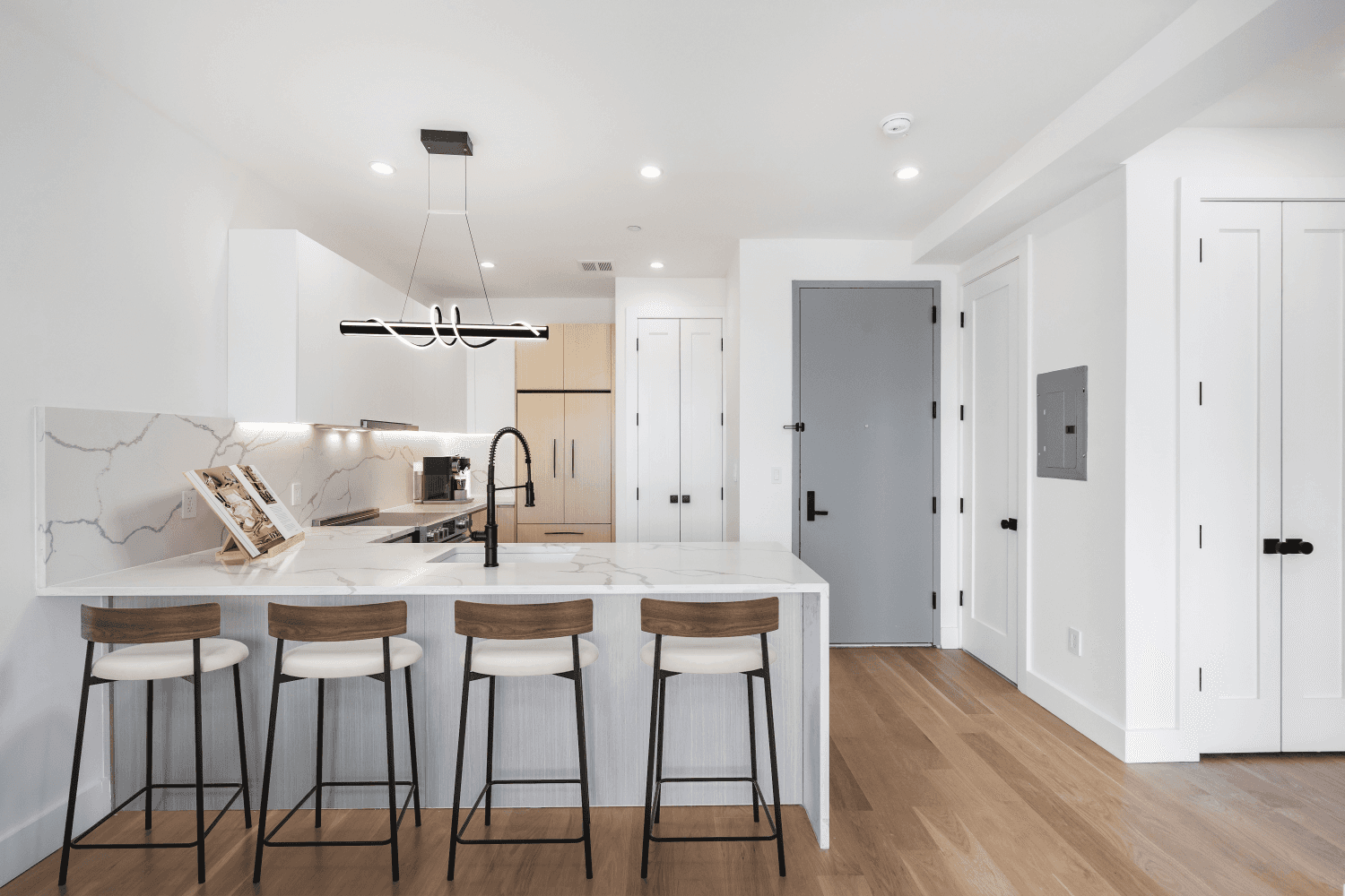Welcome to Residence 2B at The Rockaway Where Affordability Meets Luxury LivingStep into an unparalleled residence, boasting superior finishes at a value unmatched in this emerging part of Brooklyn.