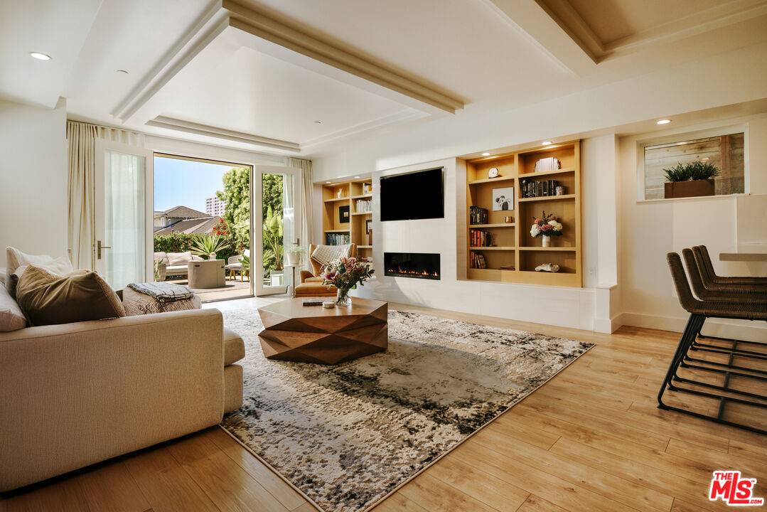 2817 3rd St 2.0 Santa Monica LA