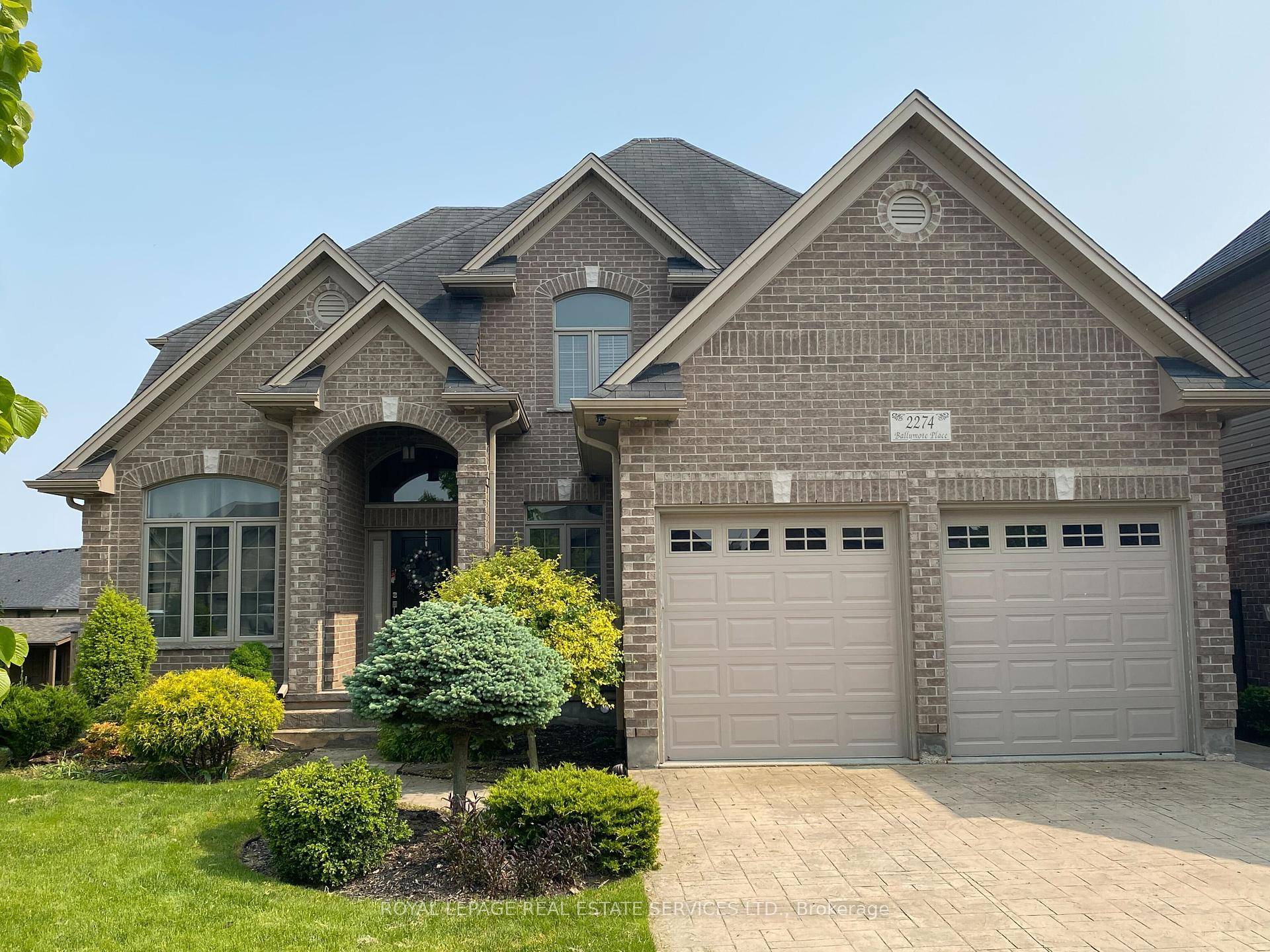 Nestled in the prestigious Ballymote Woods, one of only two exclusive courts in the neighborhood, this stunning executive home by Waverly Homes features 4 1 bedrooms, 3.