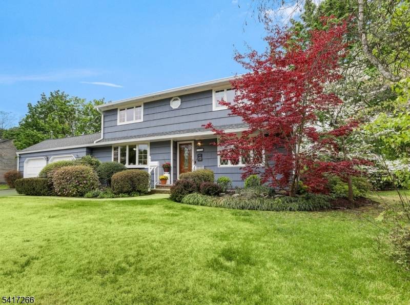 Wonderful 5 bedroom 2. 5 bath home on 100 x 120 lot.