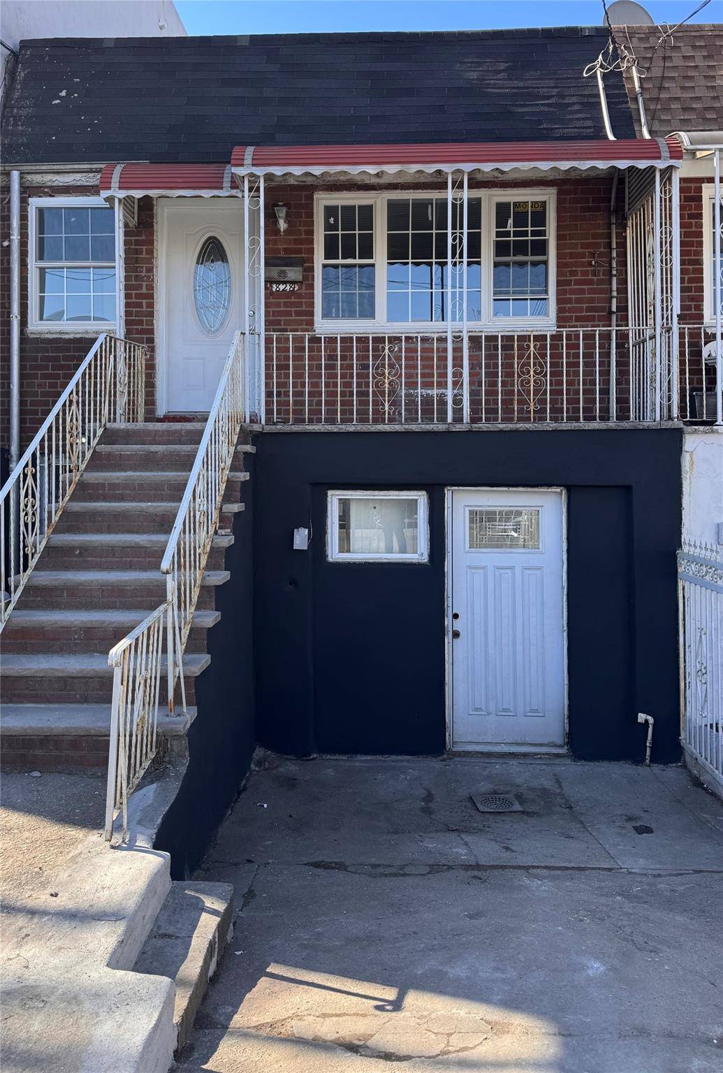 Fully Renovated Single family brick house in the Heart of East New York.