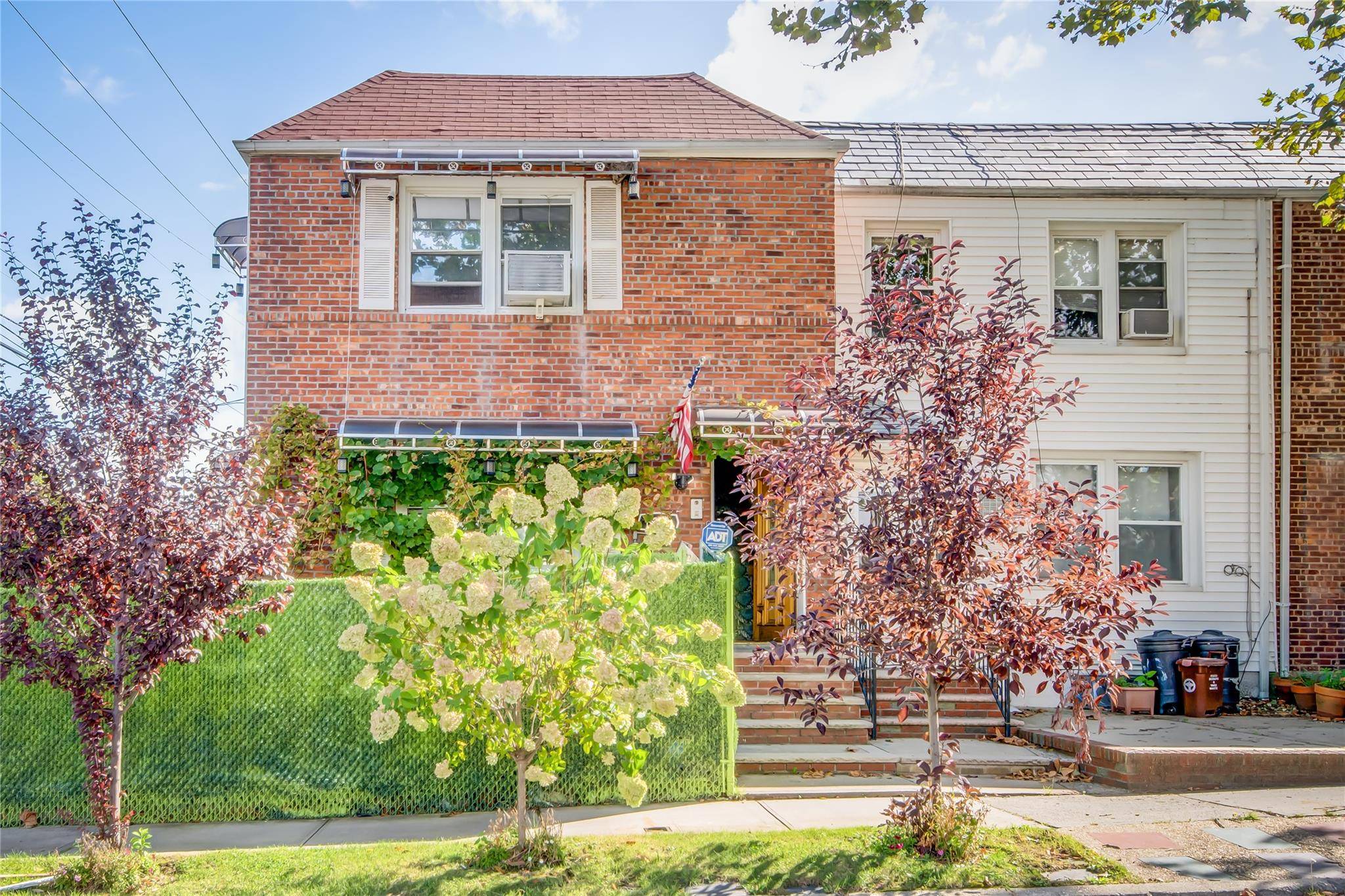 Welcome to this legal two family house in the heart of Bellerose !