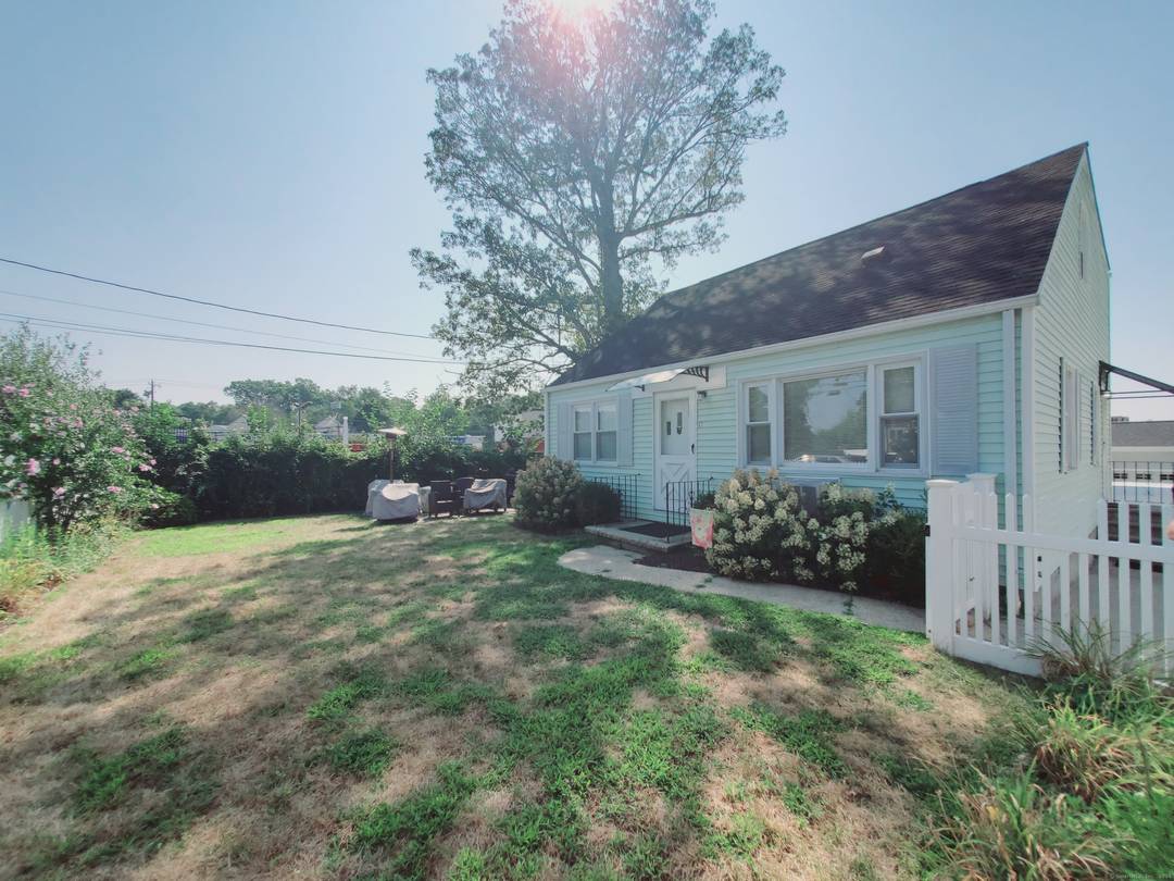 Completely Renovated 4 Bedroom 2 bath Single Family Cape in great Mid Ridges neighborhood !