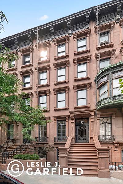 51 West 71st Street is an historic, 18' wide, neo Grec style brownstone designed by the architect John Sexton in 1886.