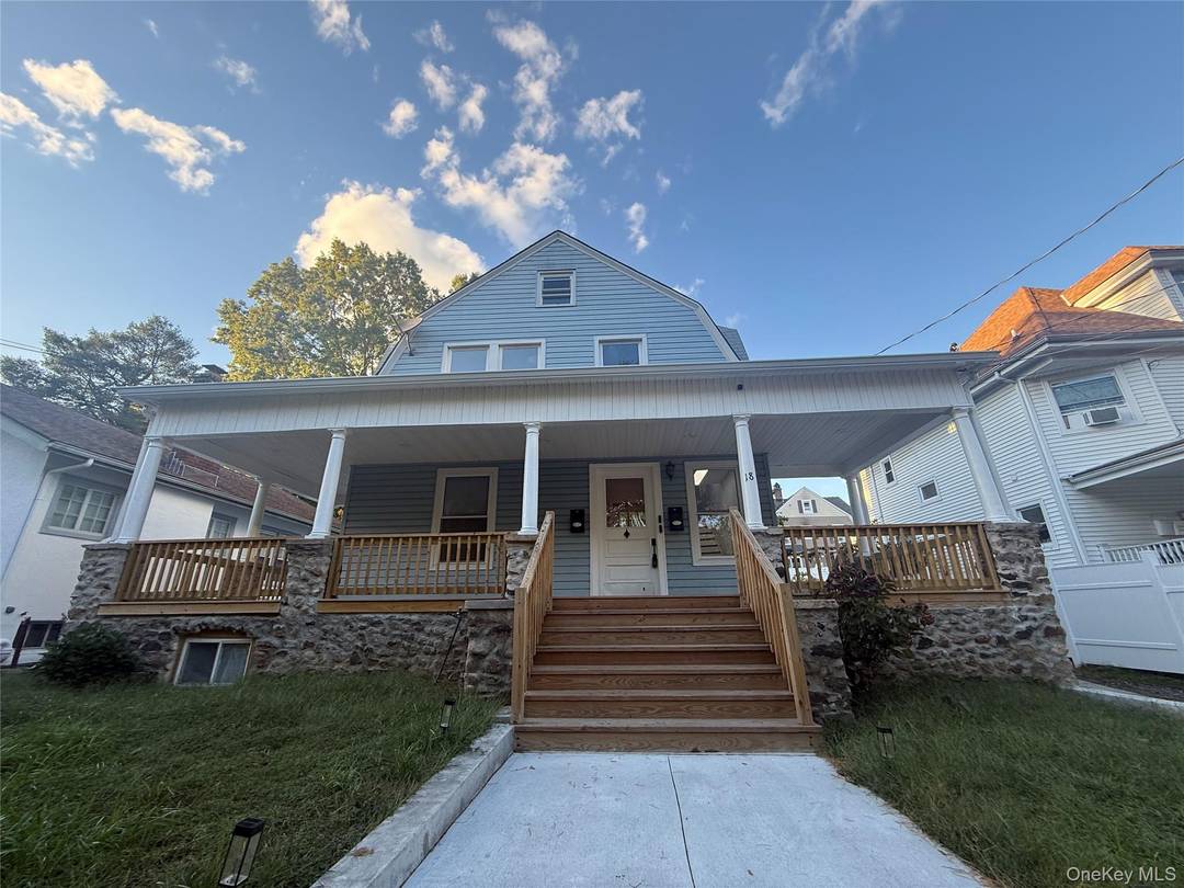 Welcome to this beautifully updated and fully renovated 3 bedroom, 1 bath apartment !