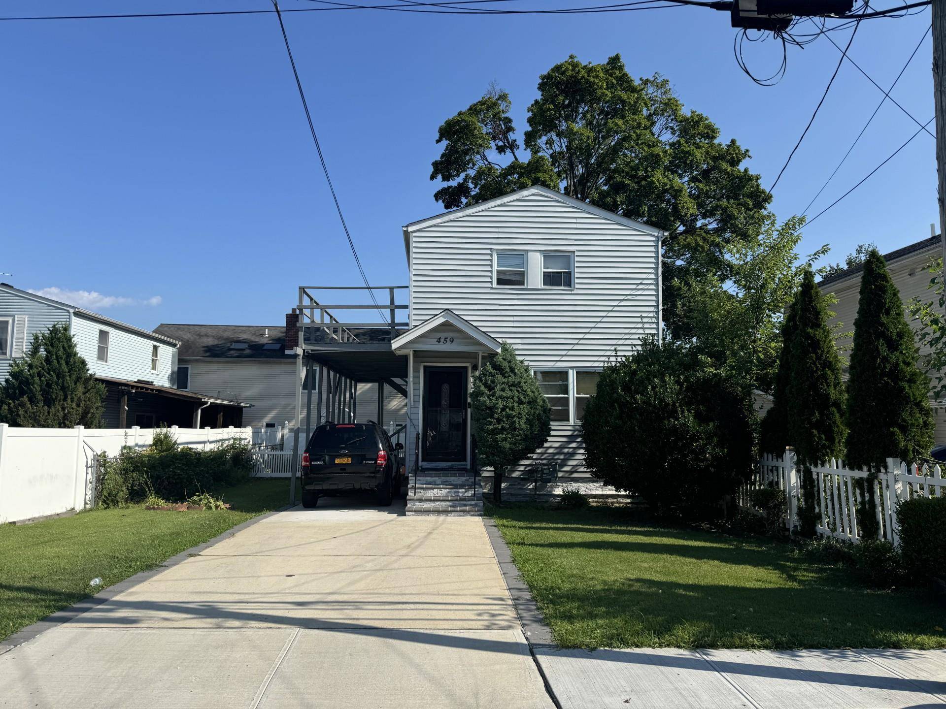 Beautiful Single Family Home on a Quiet, Tree Lined Street !