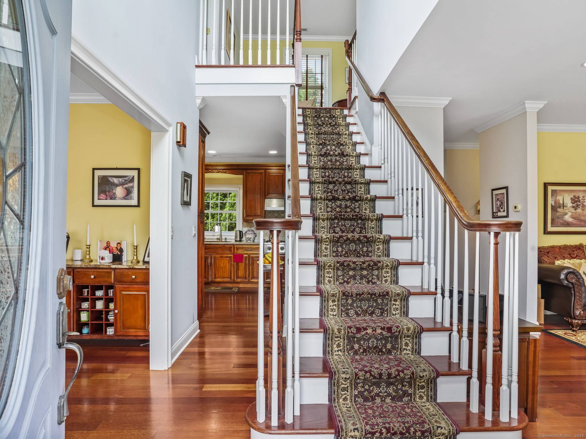 Large Springdale Colonial partially furnished !