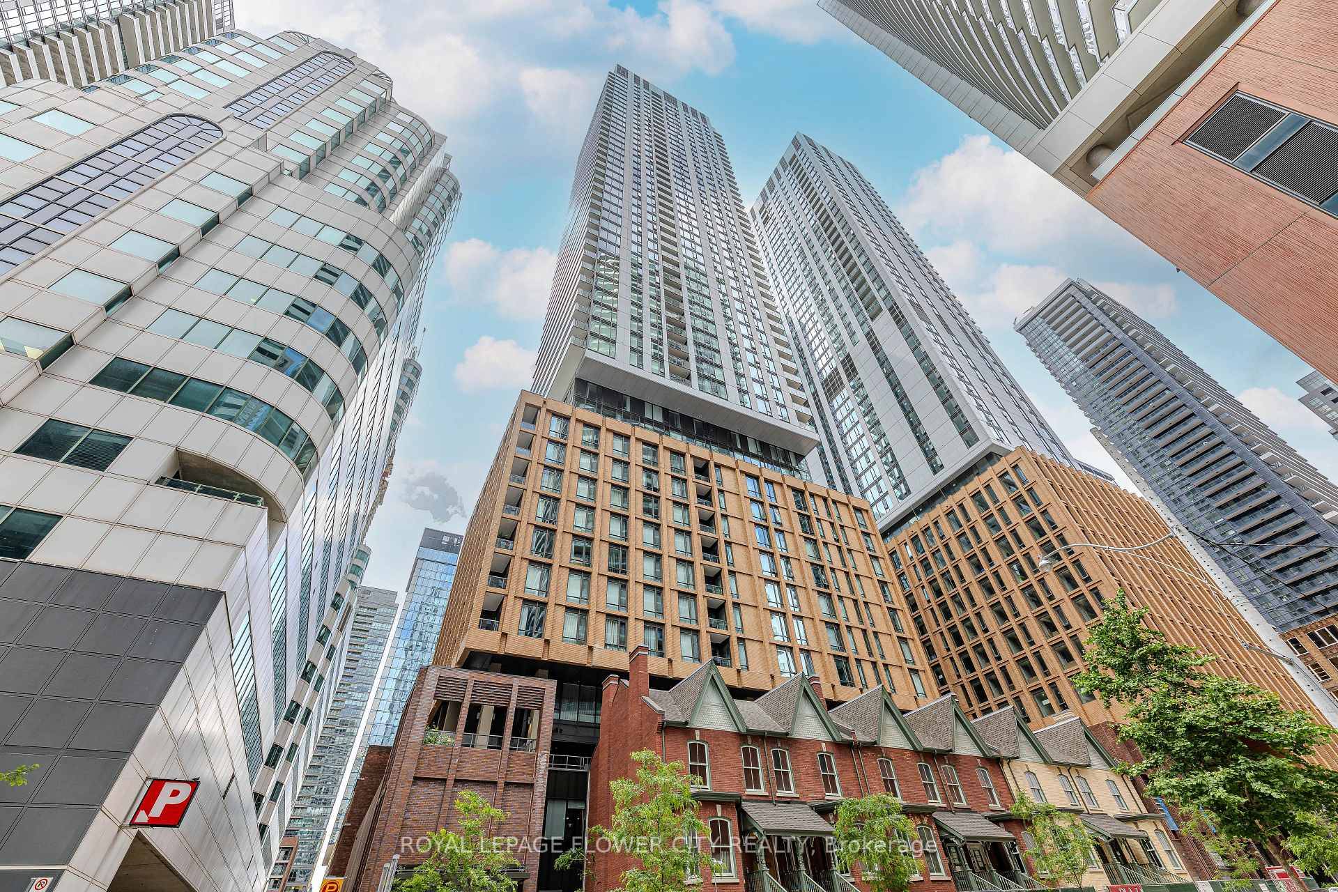 Affordable newer Theatre District studio with sleek modern design.