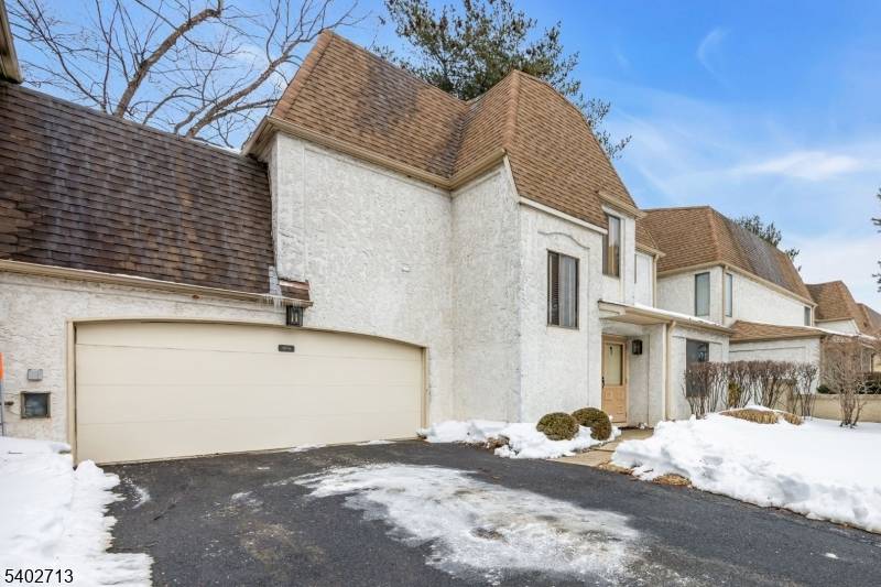 Located in the Park Gate community, this EAST facing townhome offers a thoughtfully designed layout across two levels.