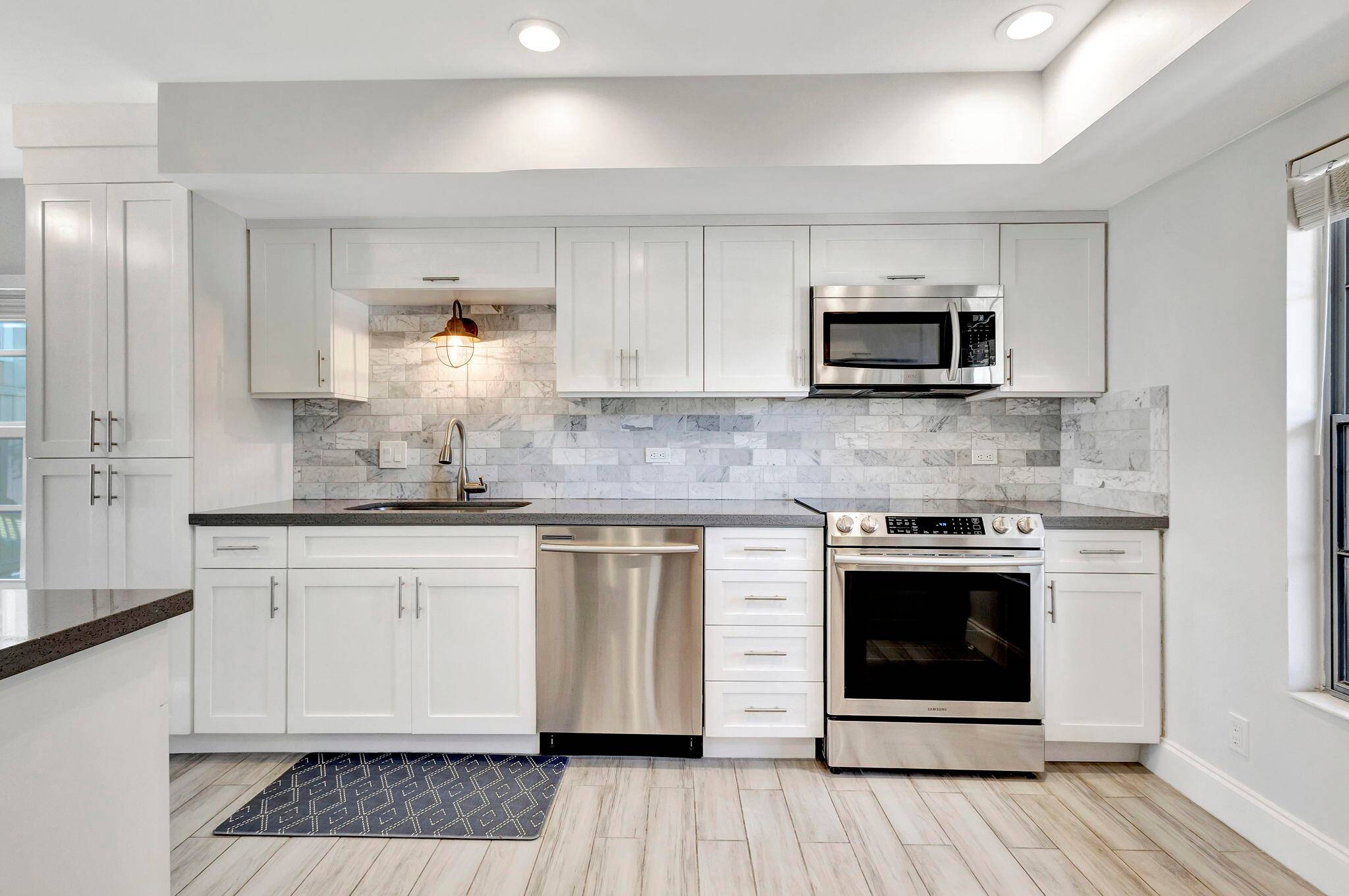 Beautifully remodeled light and bright 2 bed, 2.