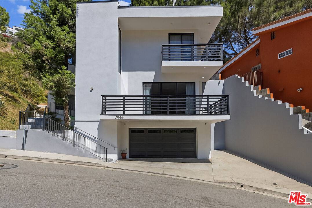 2646   Rinconia Dr 5BR Hollywood Hills East La