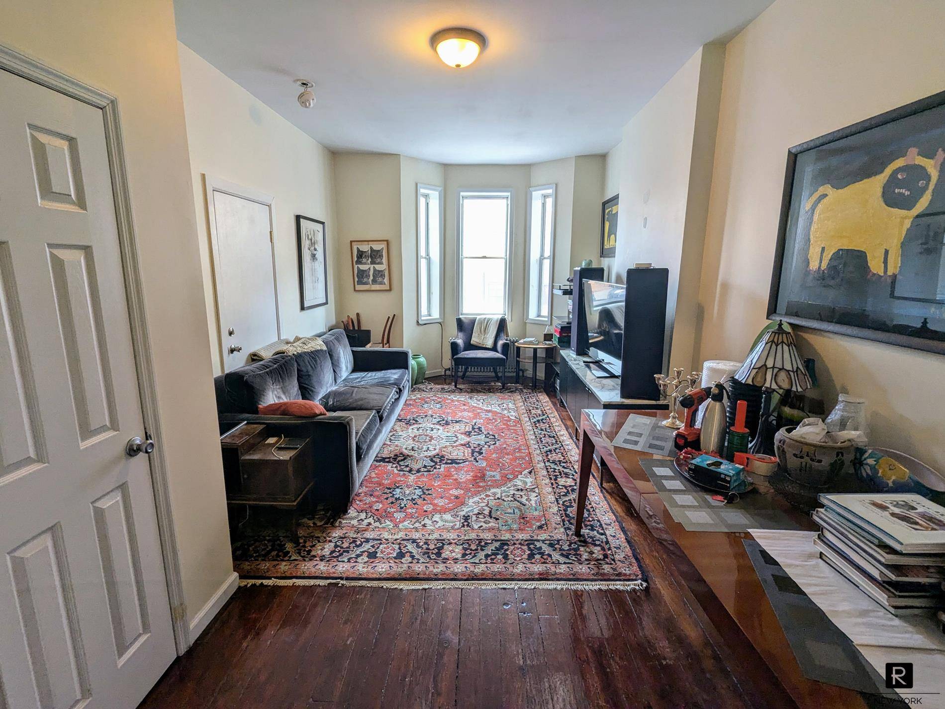 2BR 2BA Duplex with Pvt Back Yard, Laundry, amp ; Dishwasher on Crown Heights Prospect Heights Border This unit occupies of the parlor floor plus a finished basement Two bedrooms, ...