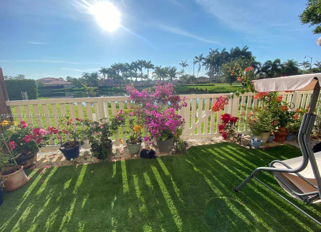 Beautifully nestled inside Homestead s Malibu Bay Community, this 3 2 Condo in the desirable Villas at Carmel offers a wealth of amenities such as gated entry, security guard, resort ...