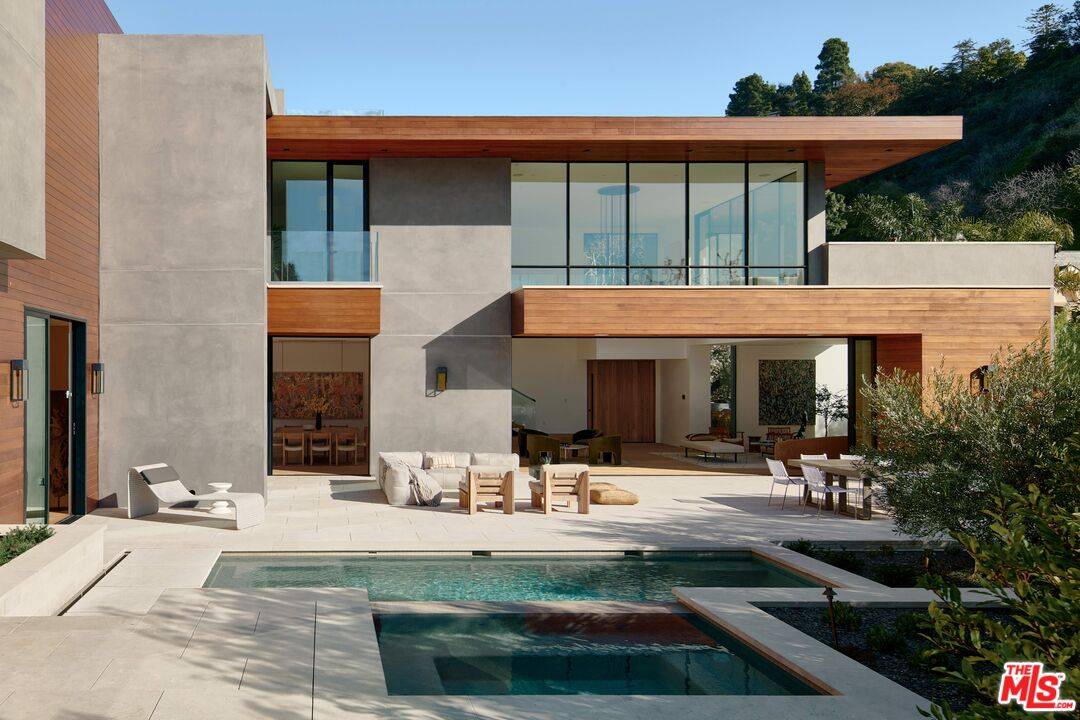 10901 Chalon Rd 6BR Bel Air La