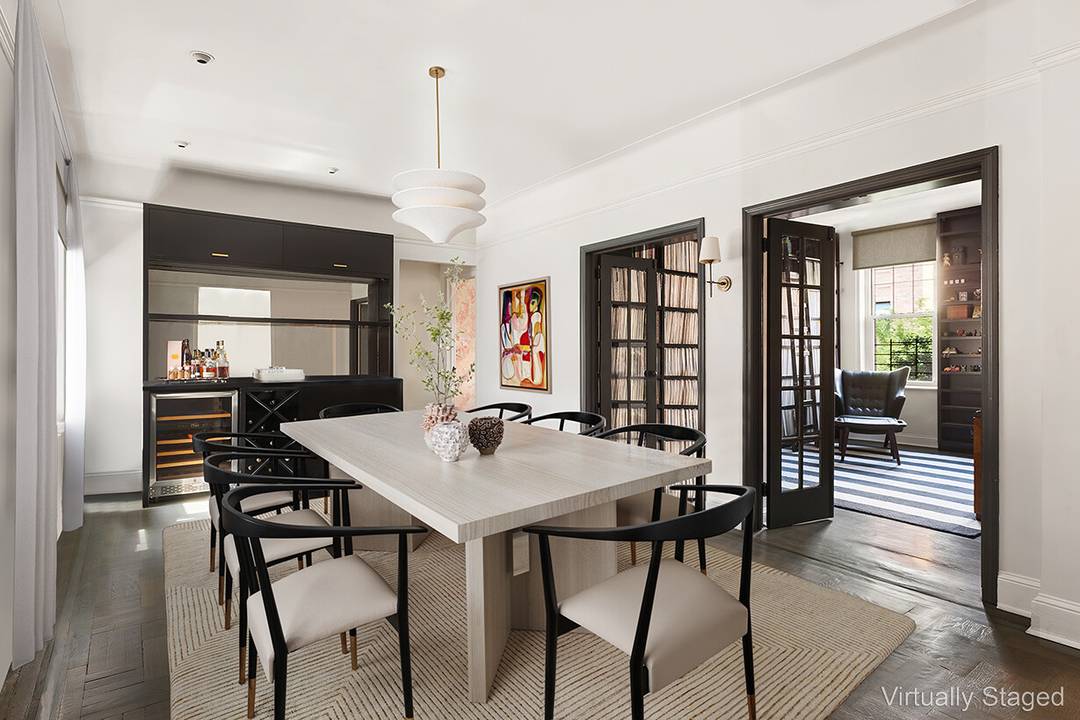 Rare Prewar 3 Bedroom Flex 4 Bedroom with Urban Chic Style at the Crossroads of NoHo, Greenwich Village, and the East Village Nestled on a picturesque tree lined block, this ...