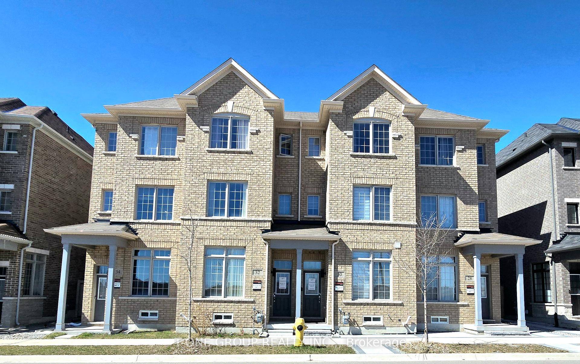 Stunning Freehold Luxury Townhouse In Highly Demanded Cornell Community.