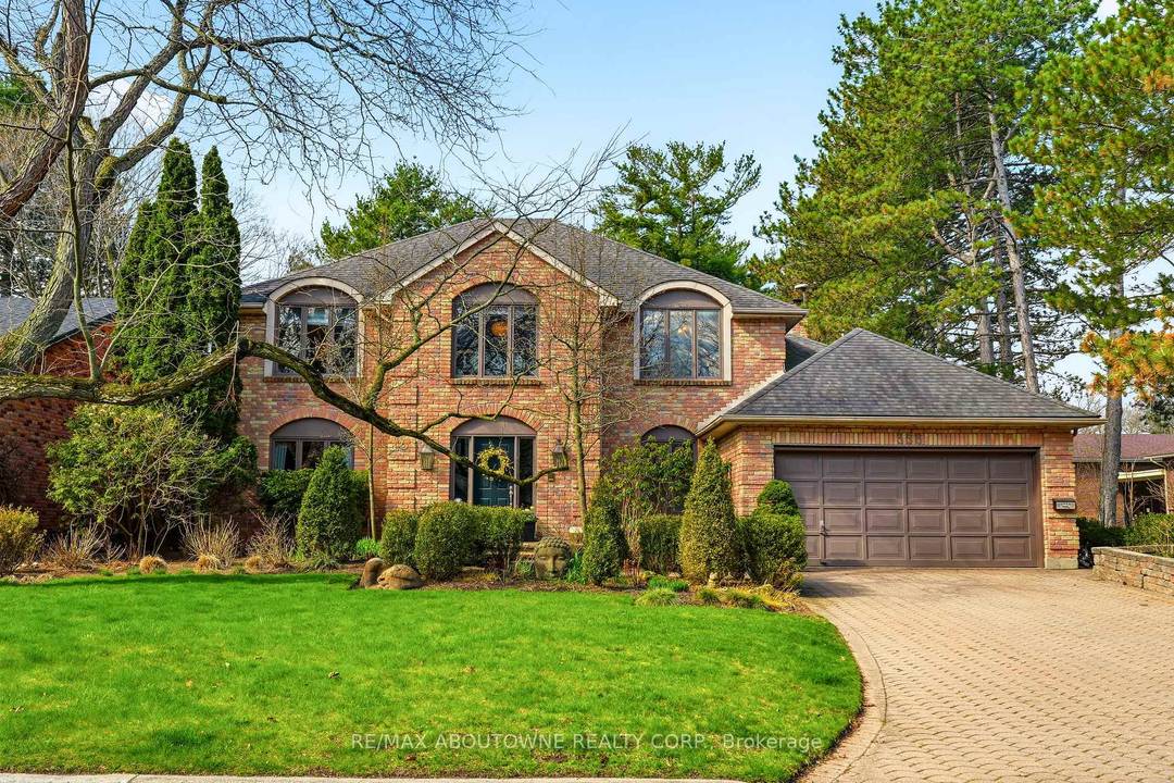 Welcome home to this beautiful, executive home in the highly sought after Shoreacres community, where refined living meets everyday comfort.