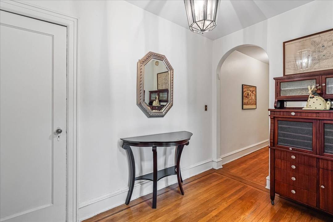 Discover the charming 3 4 bedrooms 3 baths nestled in a century old neighborhood, often described as urban antidote to Manhattan's dense chaos.