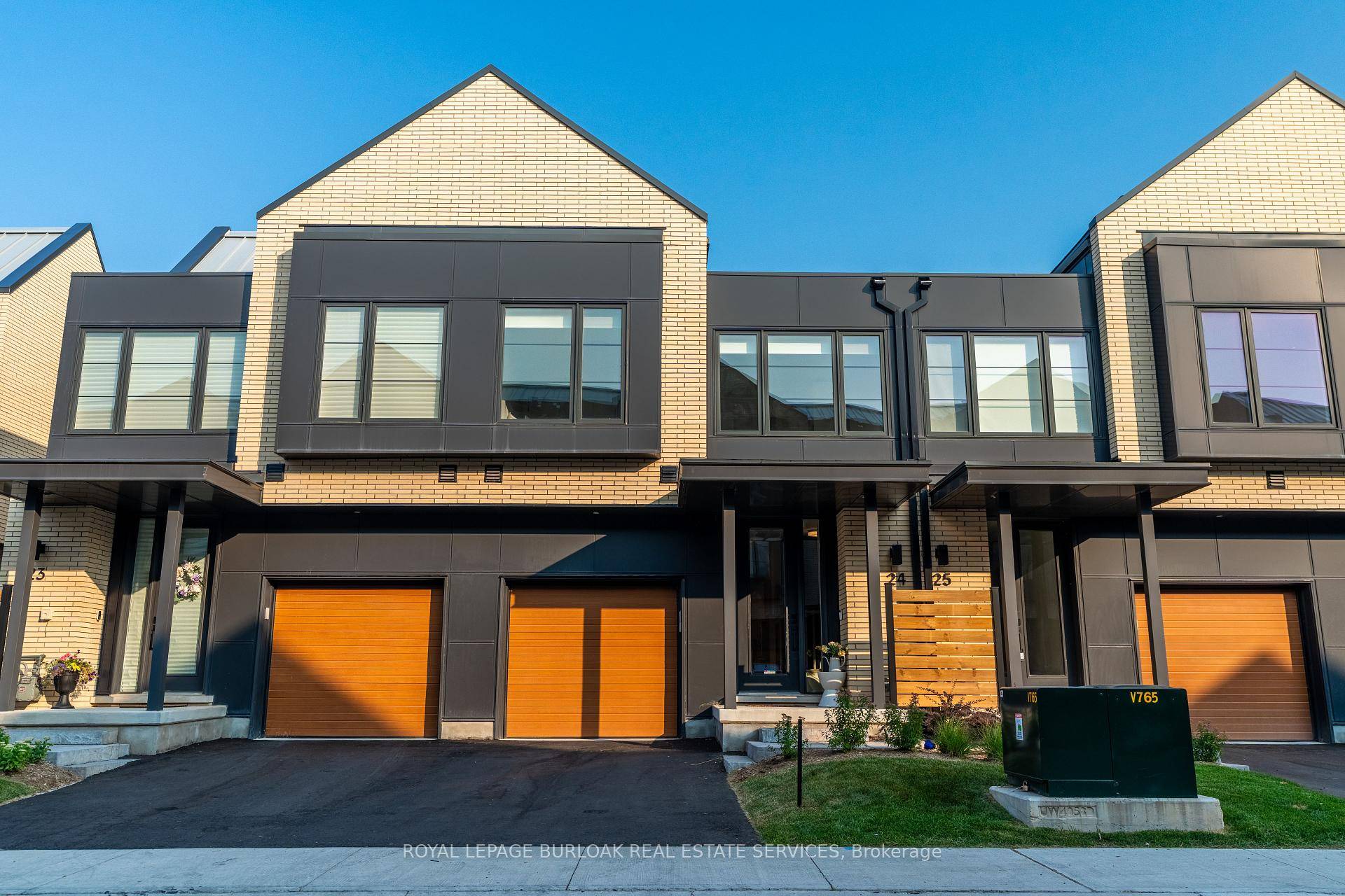 Discover refined living in this beautifully updated 3 1 bedroom townhome, nestled on a quiet street in Burlingtons prestigious Millcroft golf community.