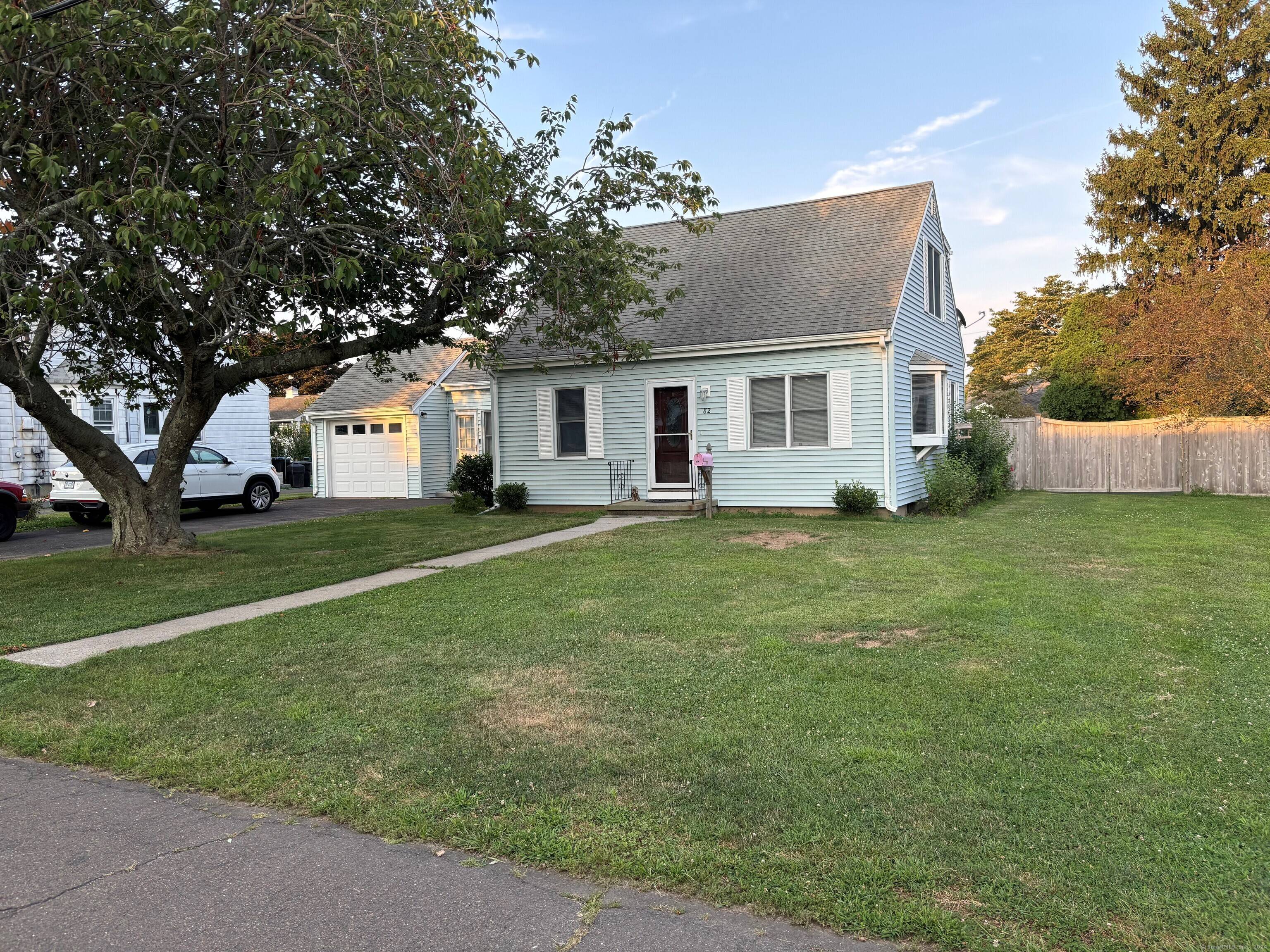 Introducing a new to market Lordship rental opportunity on Laurel Street.