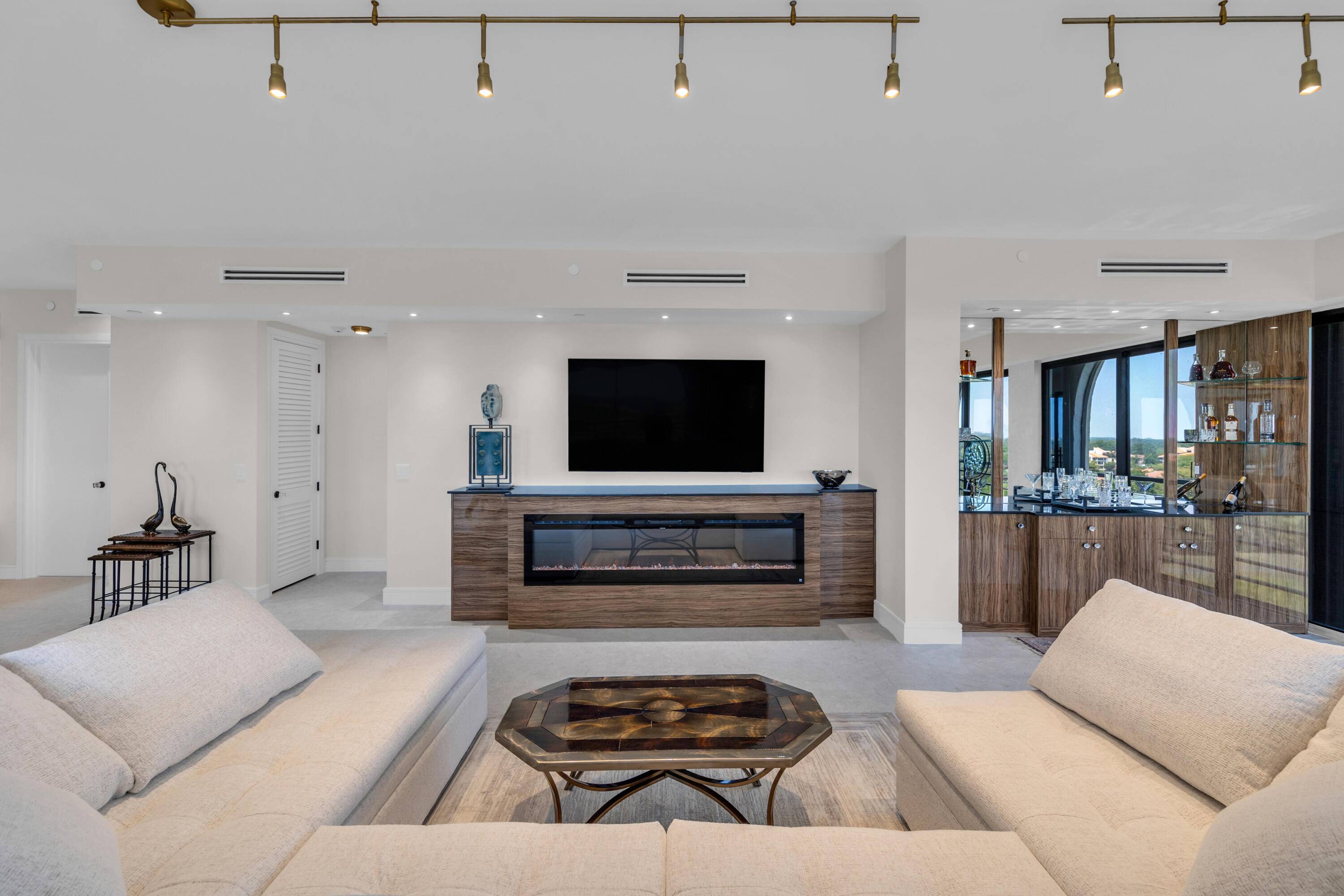 Over 3000 sqft of living space, this fully renovated turn key PH offers high ceilings, sprawling golf course views and optional club membership all in a gated community conveniently located ...