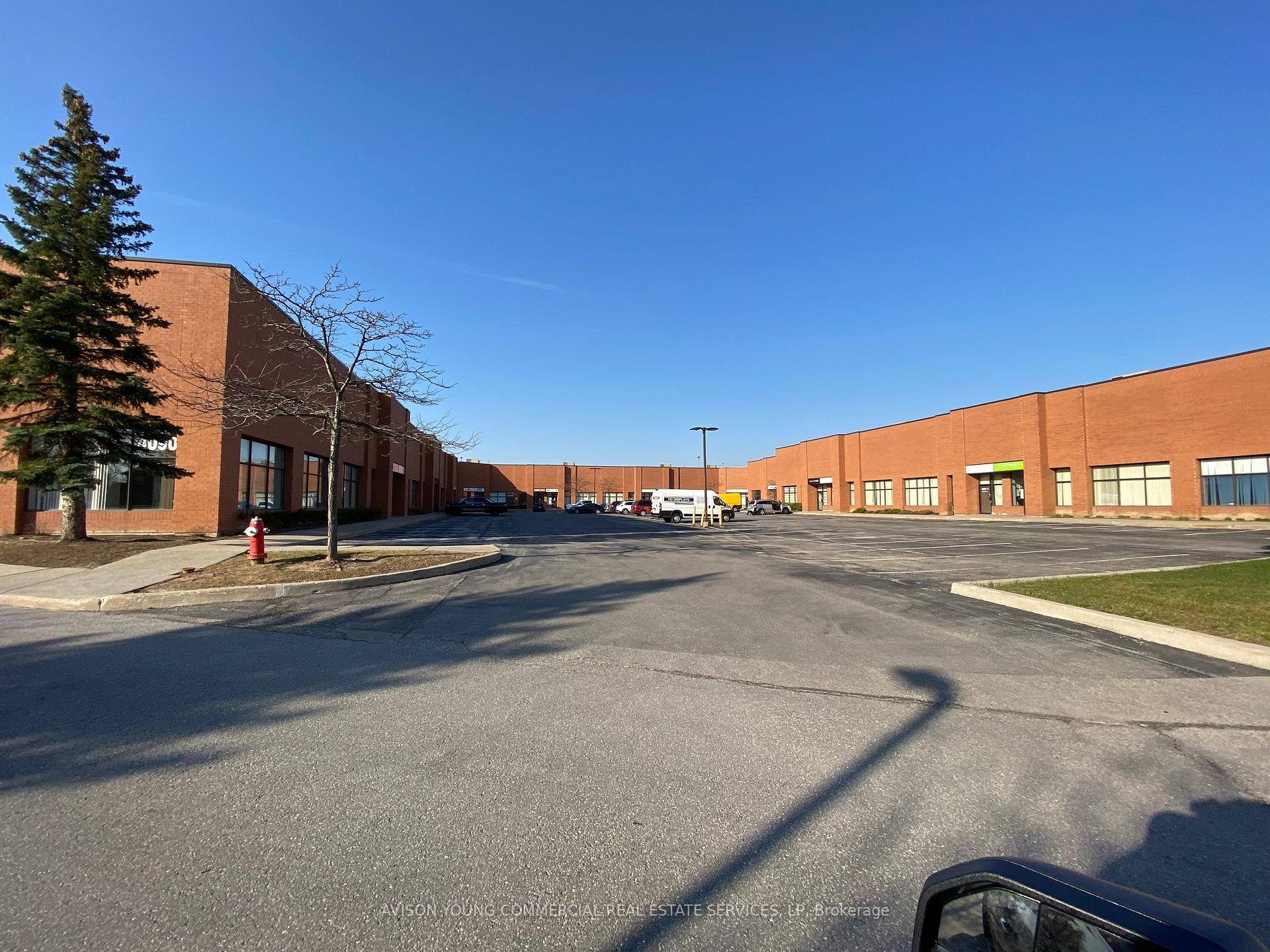Unit located in the prestigious Western Business Park.