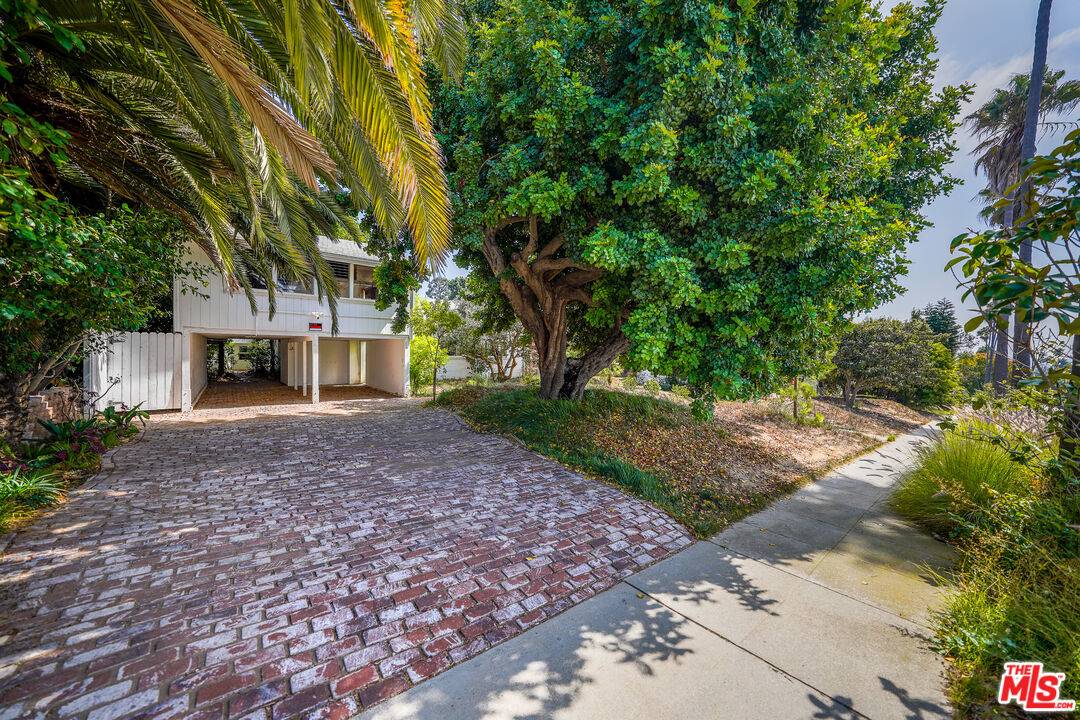 3528   Grand View Blvd 5.0 Marina Del Rey LA