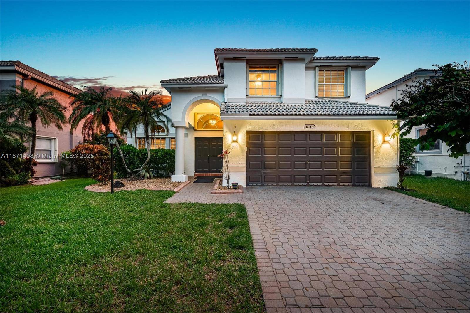 WARM amp ; INVITING WATERFRONT HOME WITH POOL amp ; SPA IN THE DESIRABLE GATED COMMUNITY OF PEMBROKE FALLS THE SPACIOUS 'MALIBU' MODEL FEATURES 4 BEDROOM, 2.