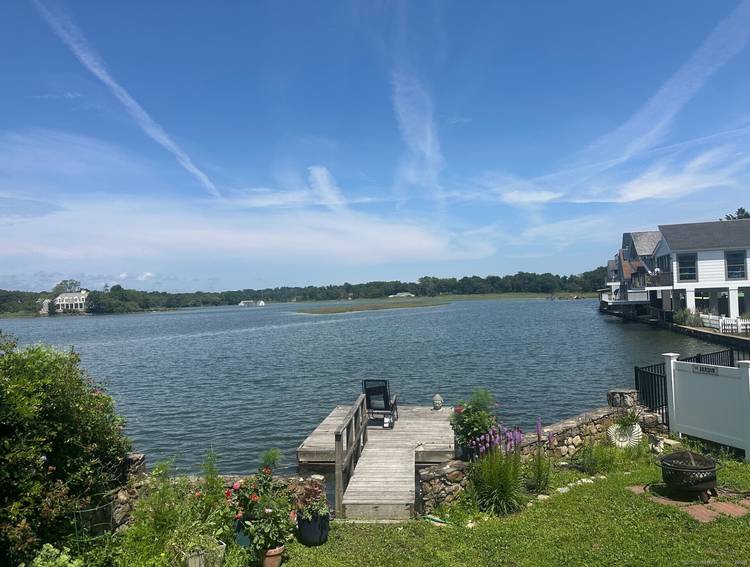 WESTPORT DIRECT WATER FRONT.