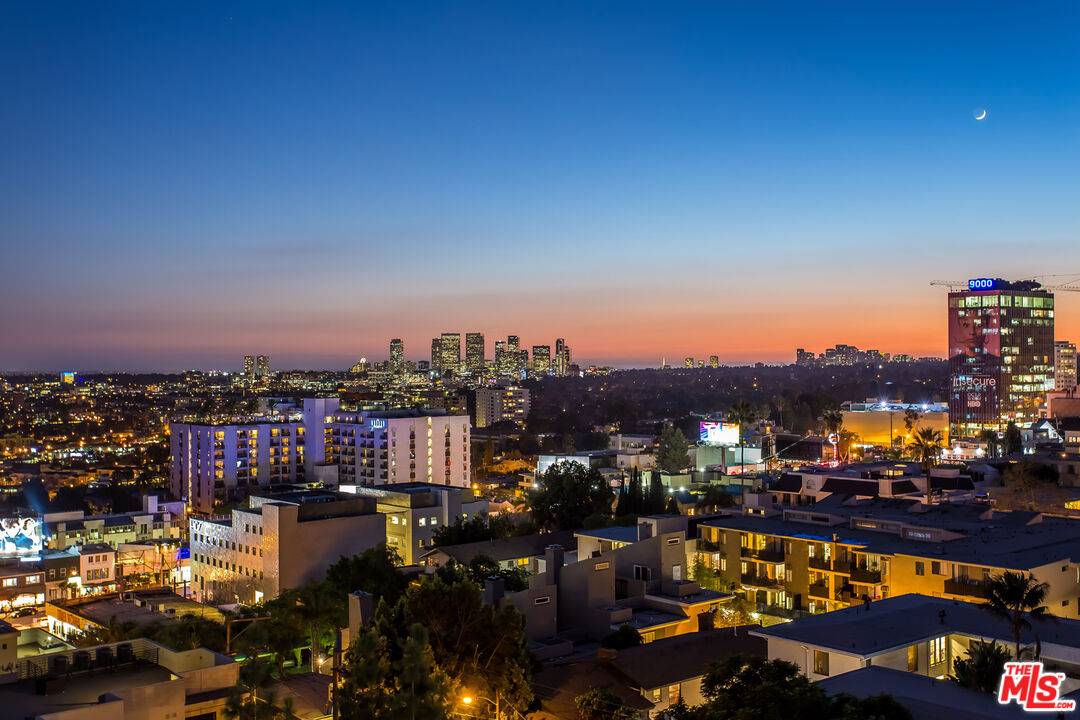 8787   Shoreham Dr 1BR Sunset Strip La