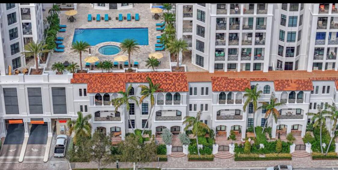 200 E Palmetto Park Road Townhouse Palm Beach