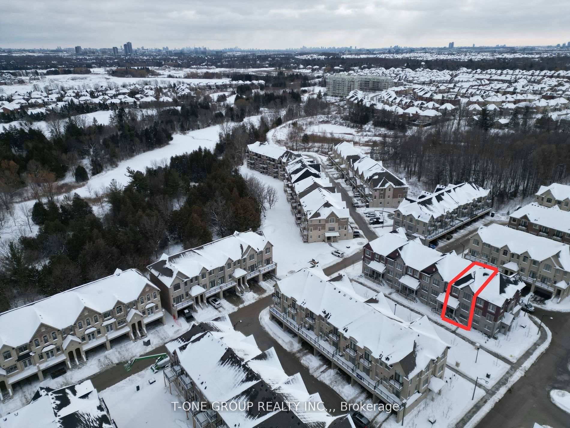 Brand New Townhouse Located in Prestigious Angus Glen Golf Course By Well Known Builder Kylemore.