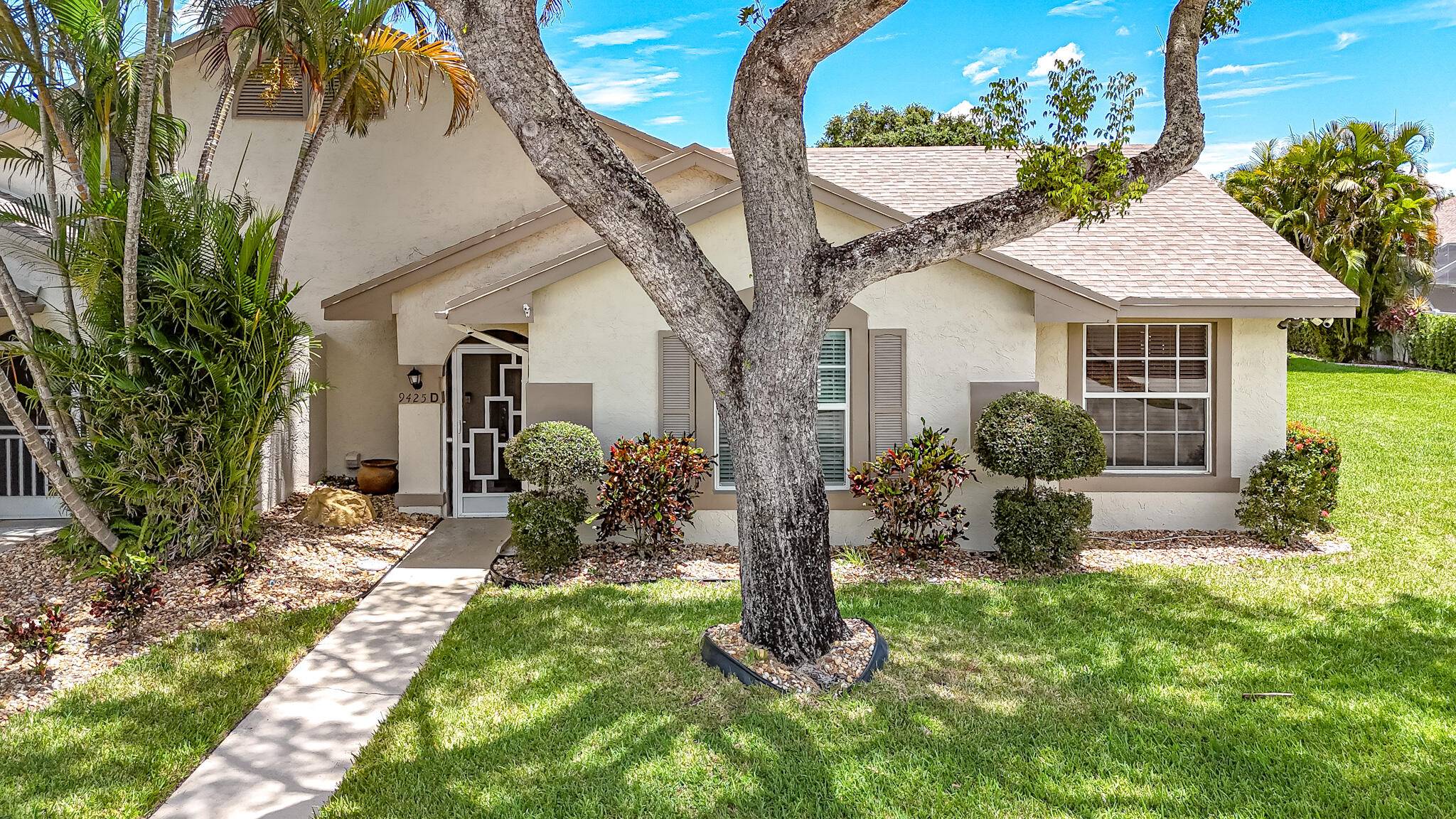 Back on Market because Buyer Financing fell through !