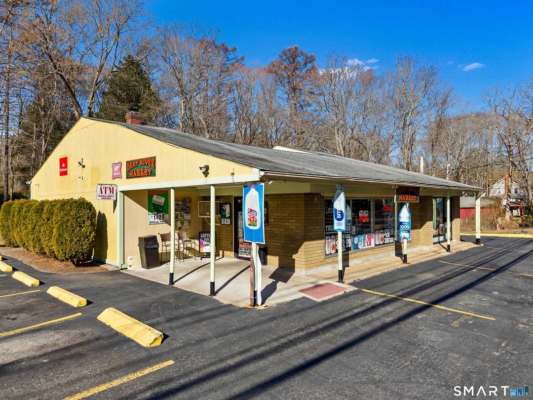 Deep River Market LLC sits near the Essex line off of Rt 9 exit 5.