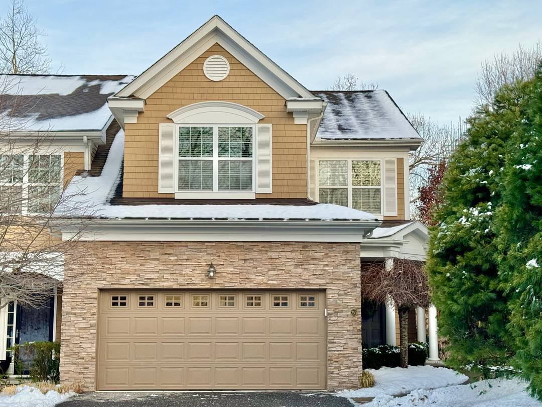 Nestled within 77 country acres in the distinguished town of Litchfield, Hunter's Chase stands as one of the Northwest Hills' most coveted private enclaves.