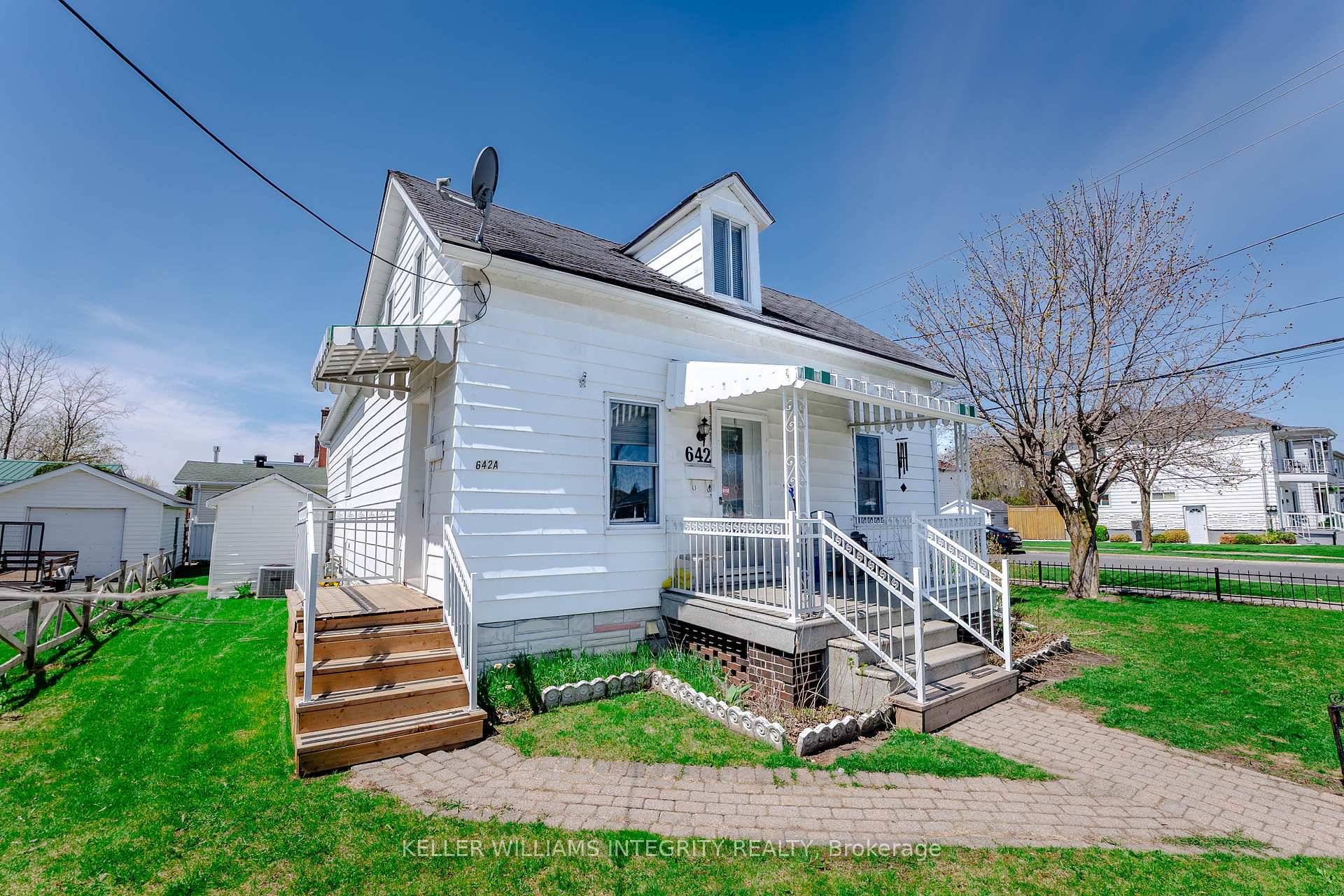 Attention First Time Home Buyers and Savvy Investors !