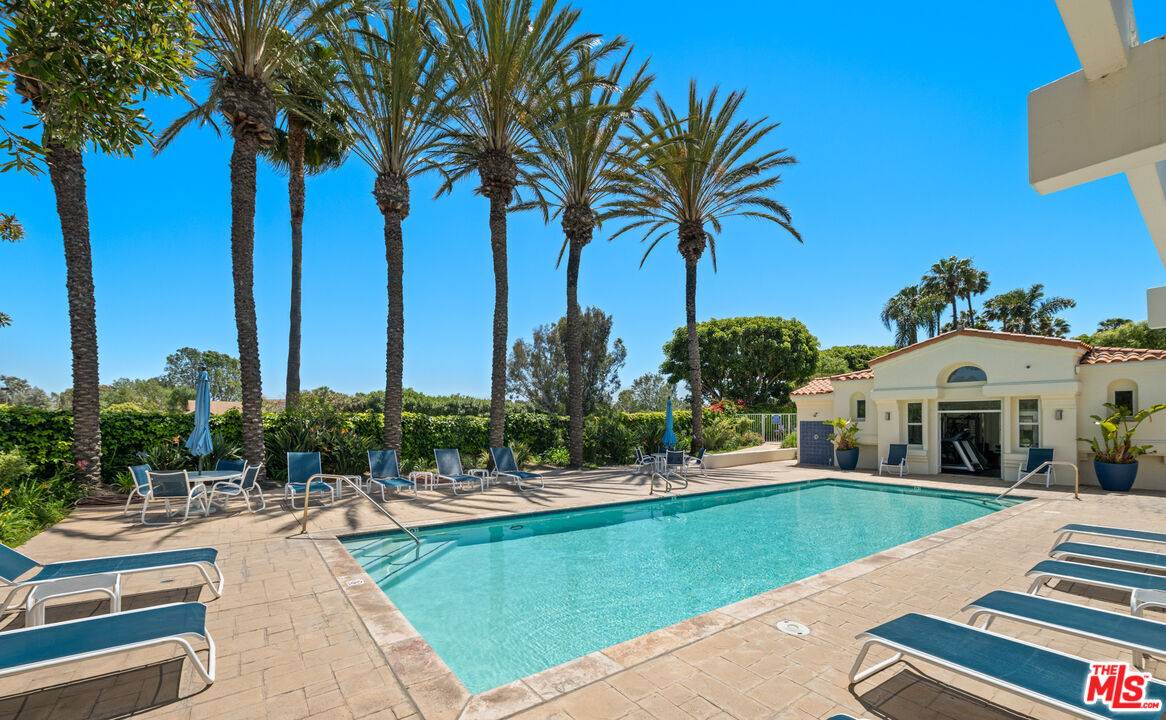 6465 Zuma View Pl 3BR Malibu La