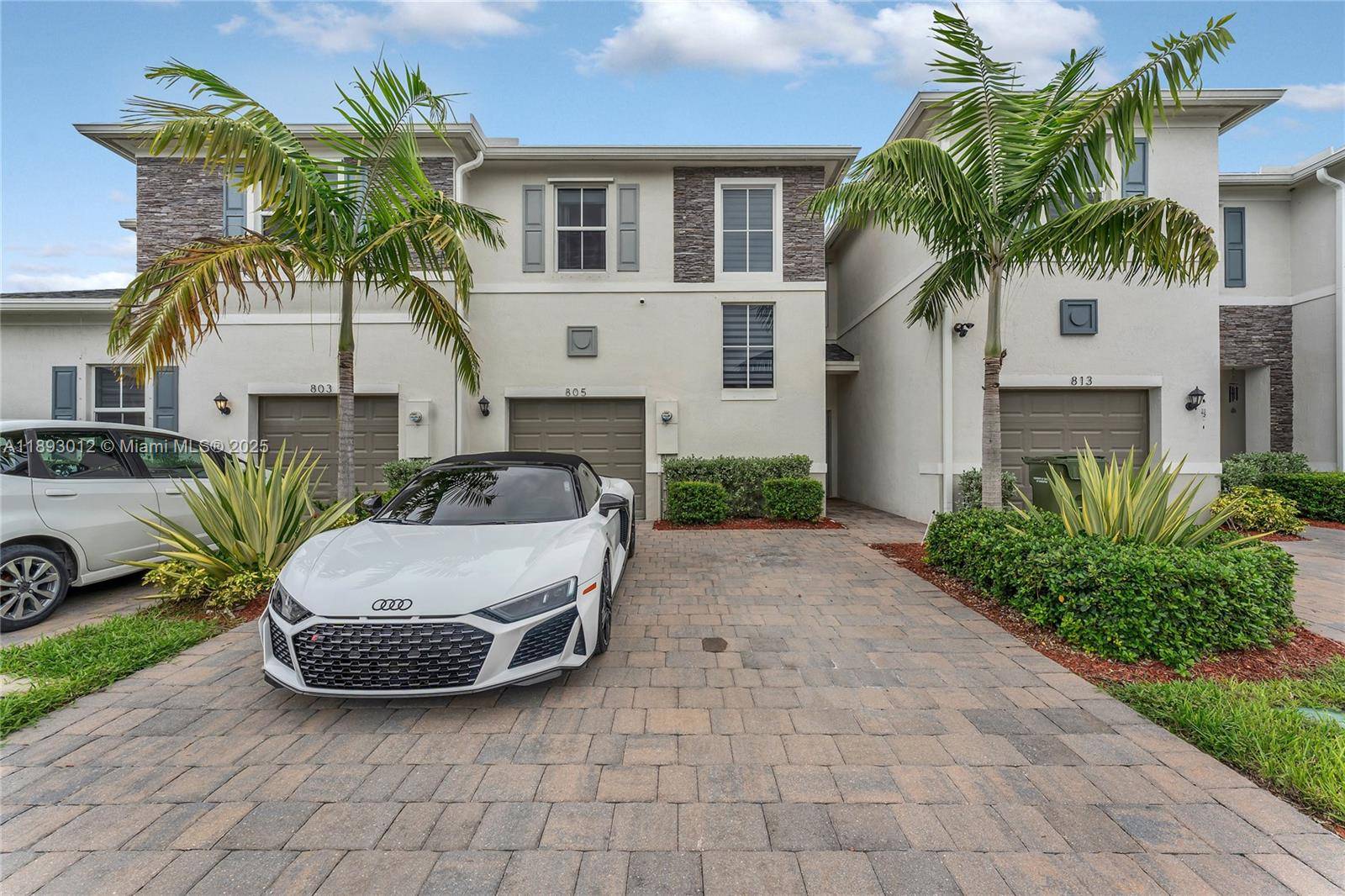 Experience the perfect blend of comfort and style in this beautiful three bedroom, two and a half bathroom townhouse located in Marbella at Homestead.