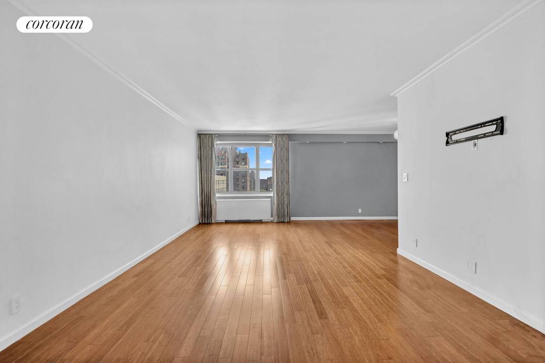 As spacious as a one bedroom, this oversized alcove studio easily accommodates a full suite of furniture including a king size bed !