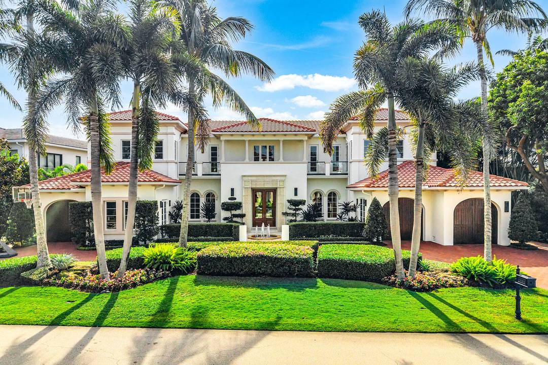 Introducing 1880 Sabal Palm Drive, a statement residence built in 2008 by Bloomfield Construction and designed by renowned architect Randall Stofft.
