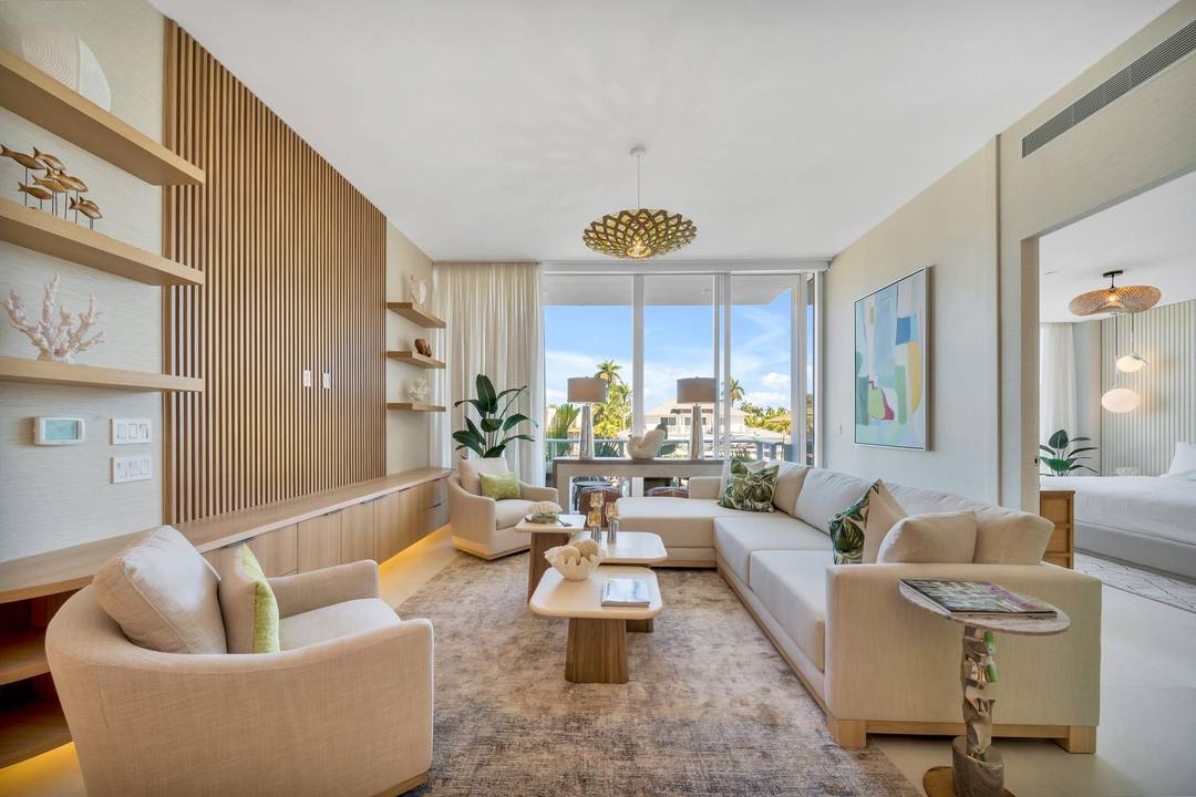 MAJOR PRICE REDUCTION 3. 65M, A comparable residence closed at 3.