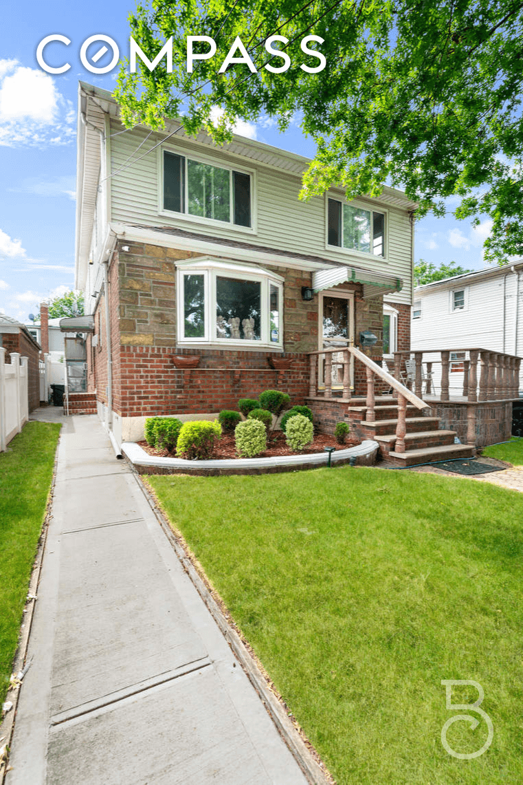 Welcome to 135 46 129 St in South Ozone Park.