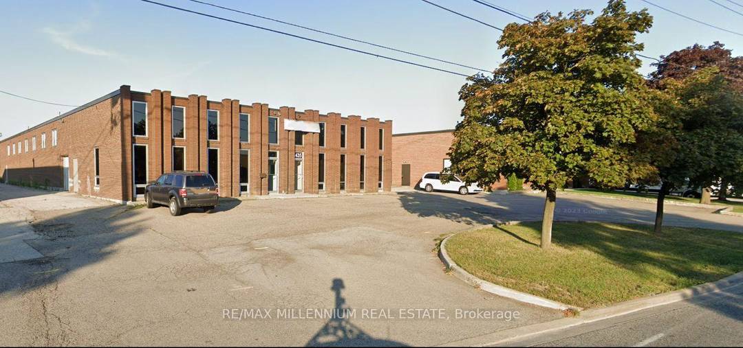 Fully Approved Truck and Trailer Repair Shop with E2 19 zoning.