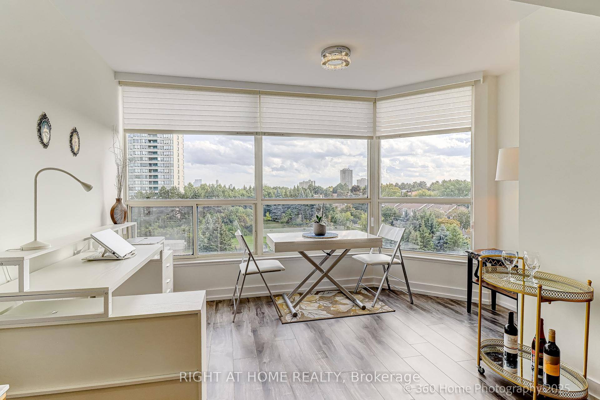 furnished 4k mth or unfurnished.